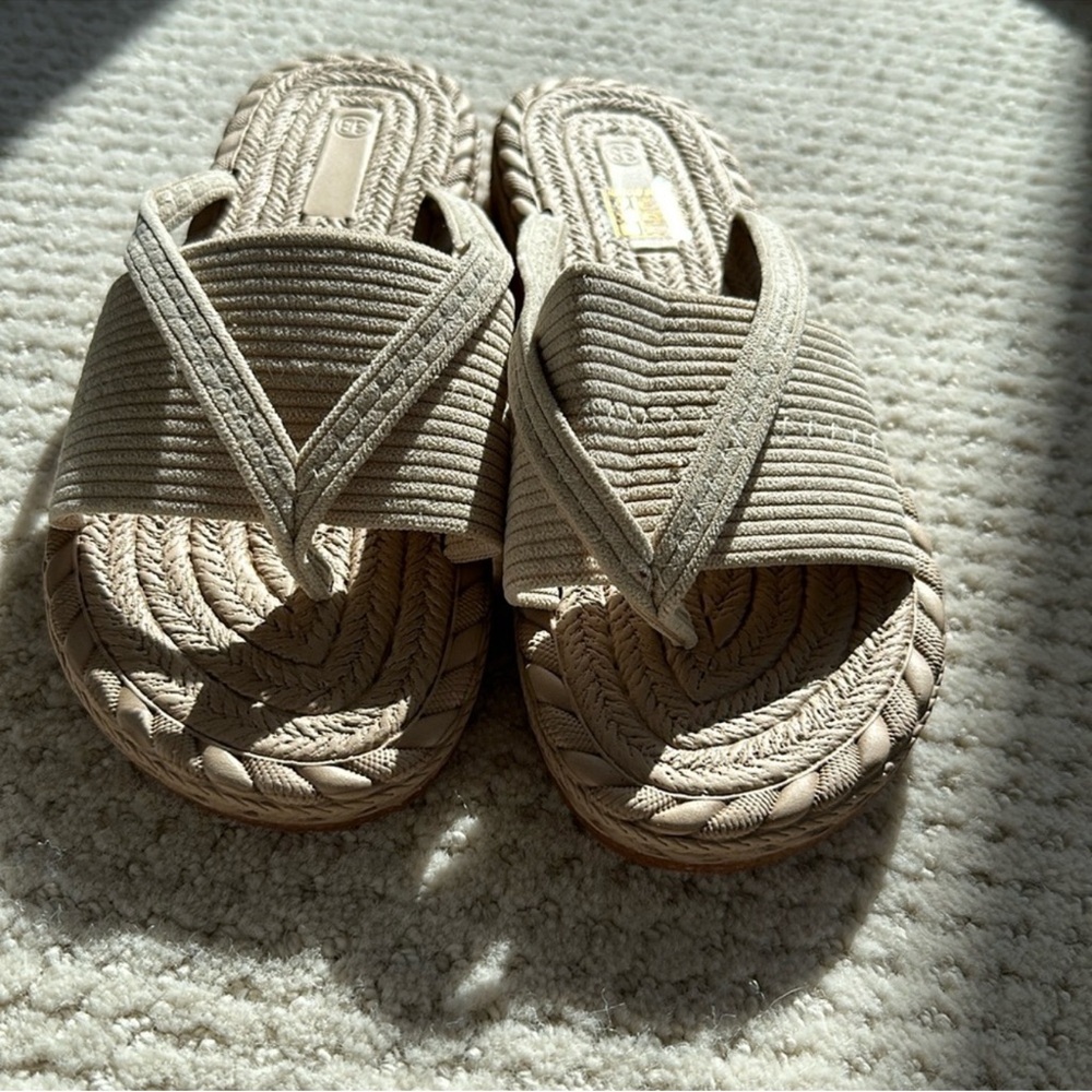 Tan Woven Comfort Sandals | Size 38 - Picture 3 of 4